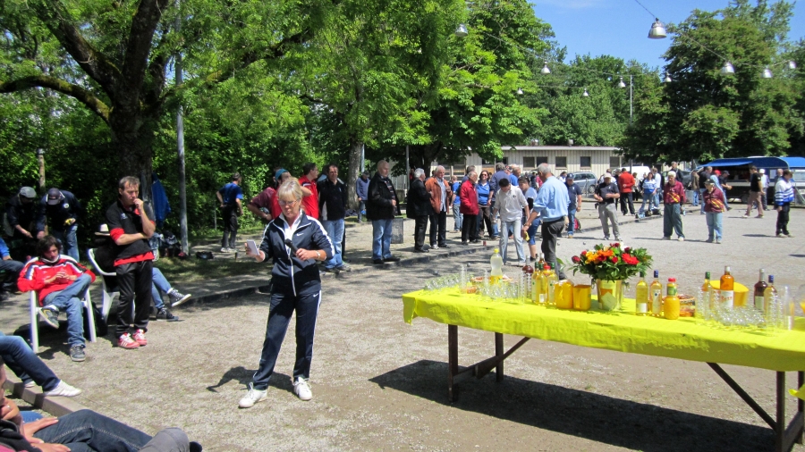 cgtm_onex_130602_1.jpg